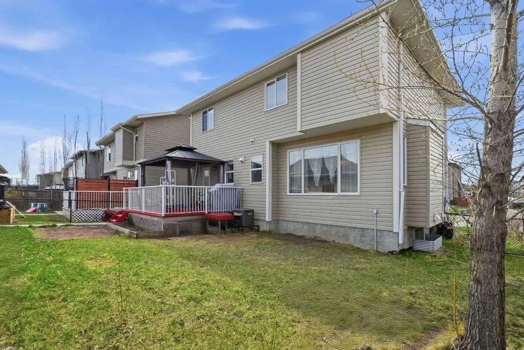 161 Rainbow Falls Glen Chestermere AB T1X 0S5