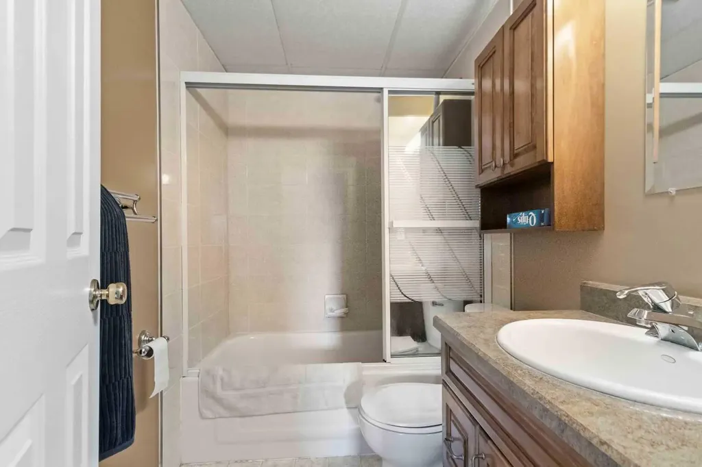 23 Clark Crescent Fort Mcmurray AB T9H 1M8