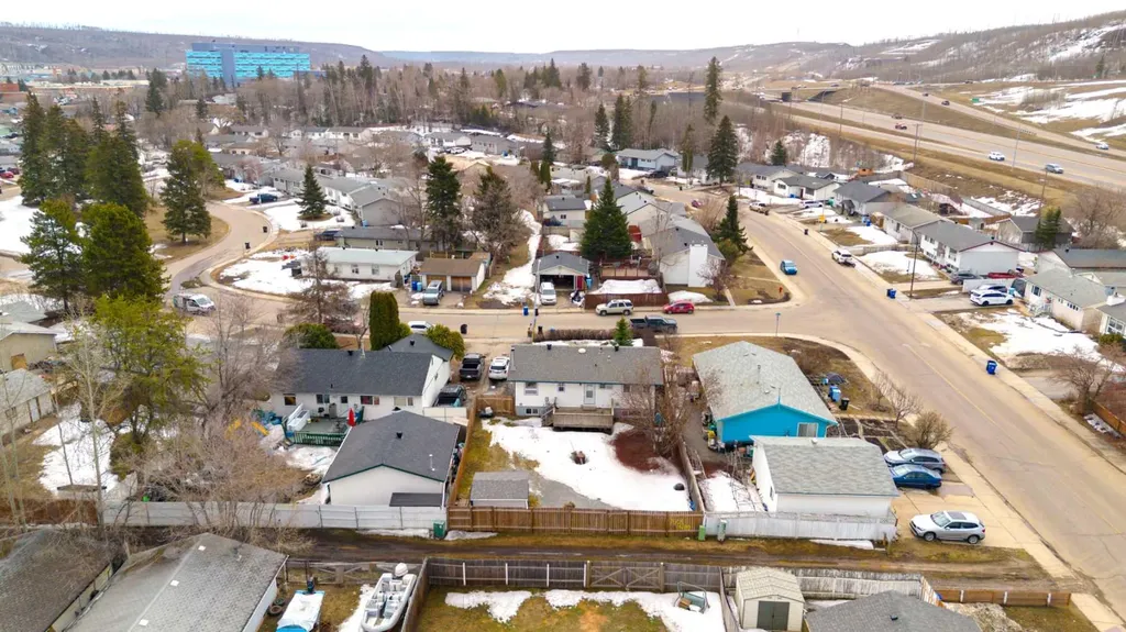 23 Clark Crescent Fort Mcmurray AB T9H 1M8