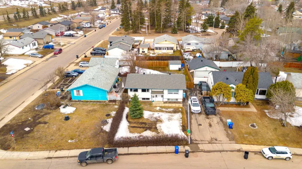 23 Clark Crescent Fort Mcmurray AB T9H 1M8