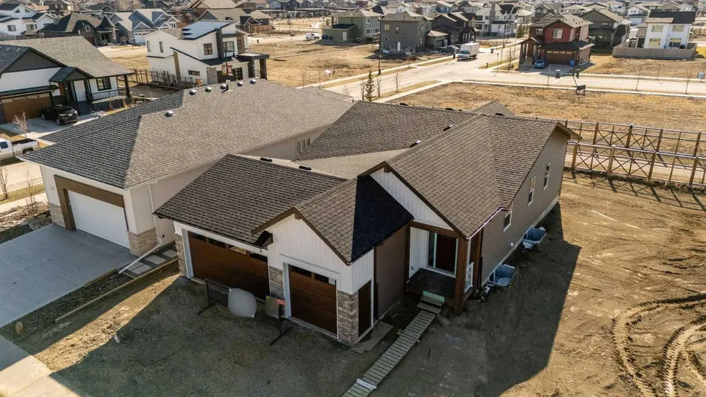 8 Tipping Avenue Red Deer AB T4P0Y9