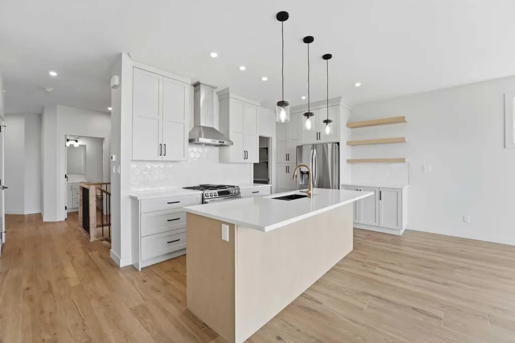 8 Tipping Avenue Red Deer AB T4P0Y9
