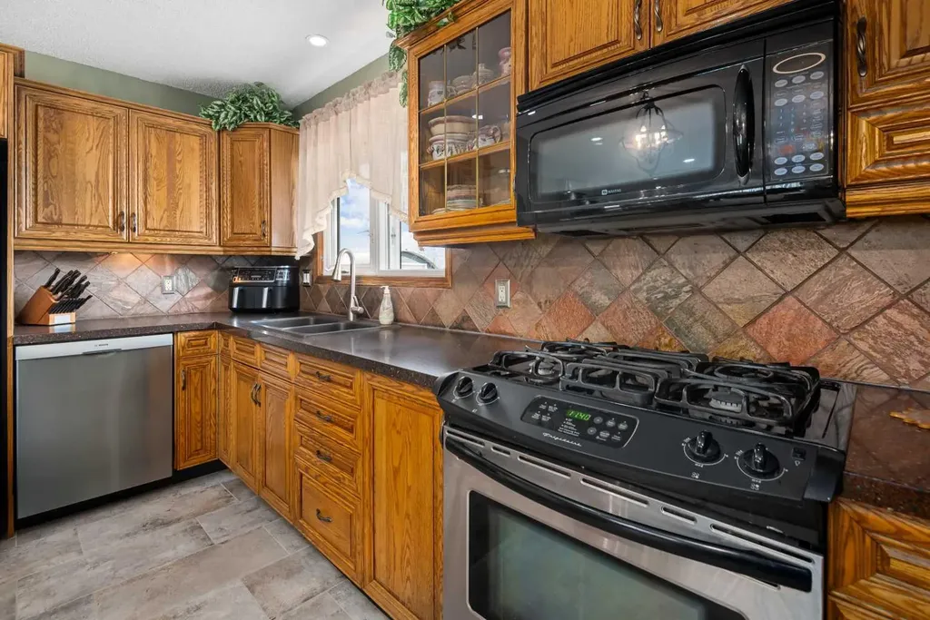 274048 Range Road 261 Rural Rocky View County AB T0M 0G0