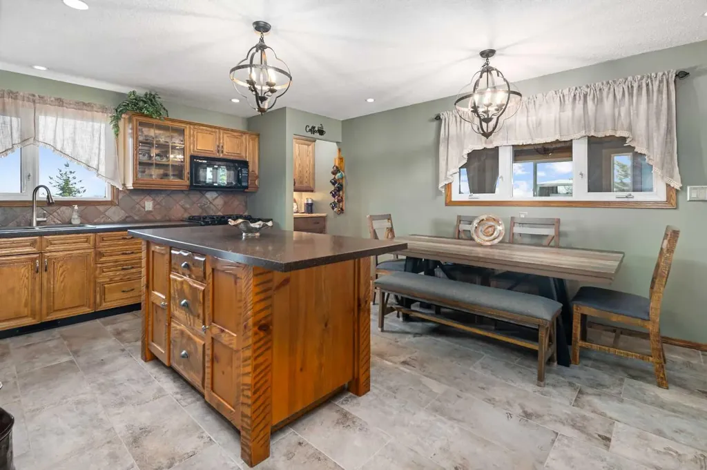 274048 Range Road 261 Rural Rocky View County AB T0M 0G0