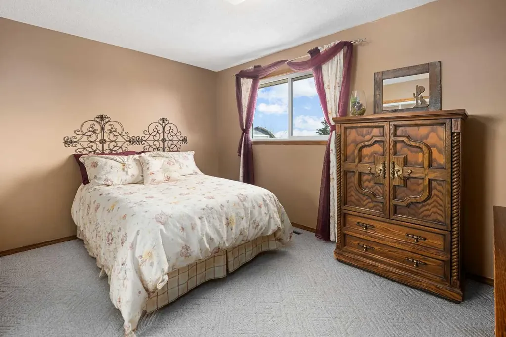 274048 Range Road 261 Rural Rocky View County AB T0M 0G0