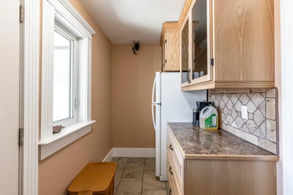 1061 Ross Street SE Medicine Hat AB T1A 0Y2