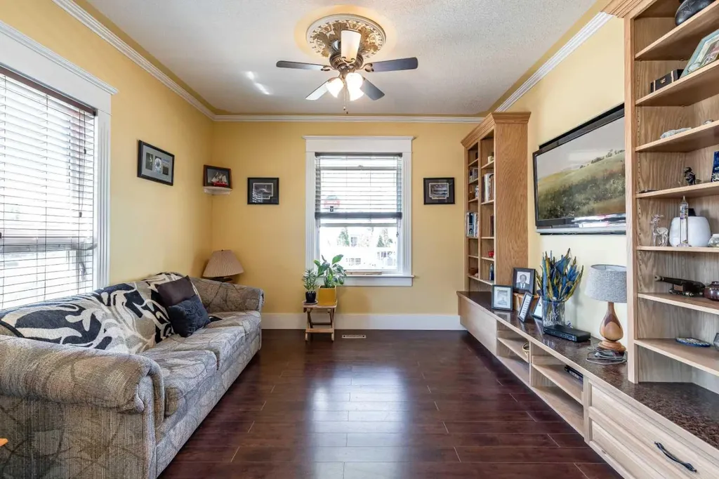 1061 Ross Street SE Medicine Hat AB T1A 0Y2
