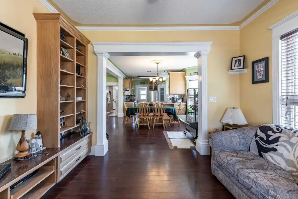 1061 Ross Street SE Medicine Hat AB T1A 0Y2