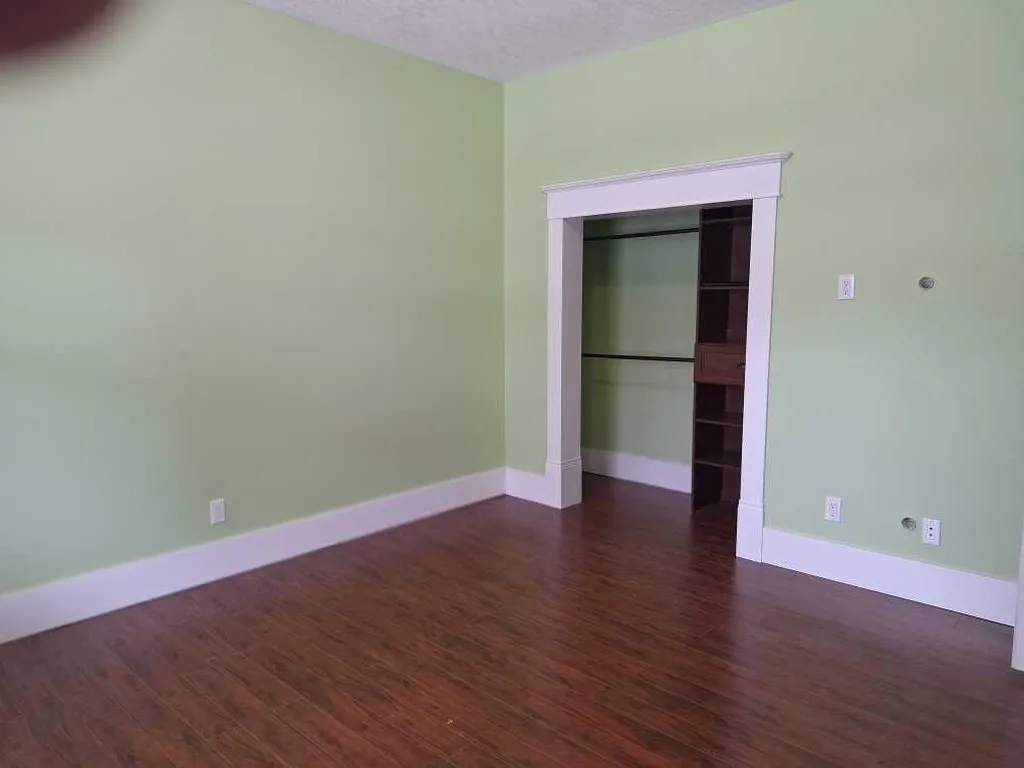 1061 Ross Street SE Medicine Hat AB T1A 0Y2