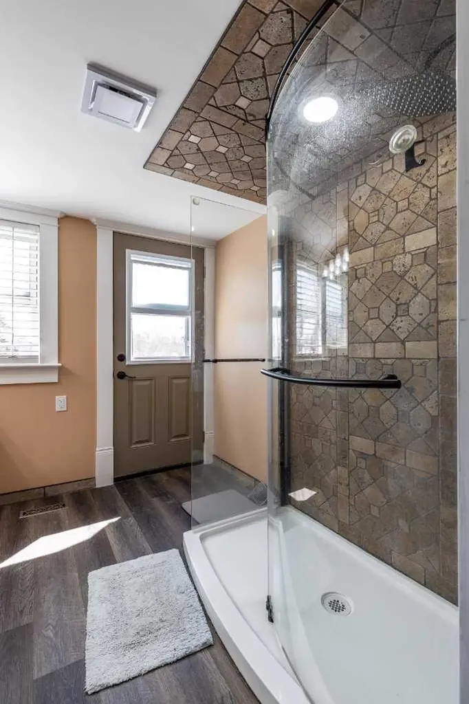 1061 Ross Street SE Medicine Hat AB T1A 0Y2