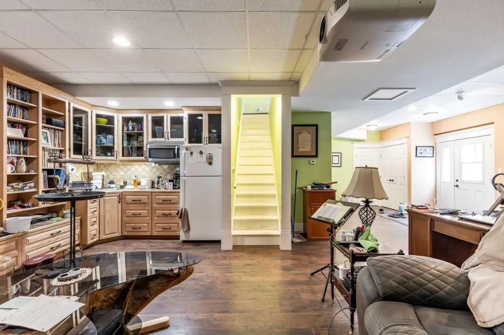 1061 Ross Street SE Medicine Hat AB T1A 0Y2