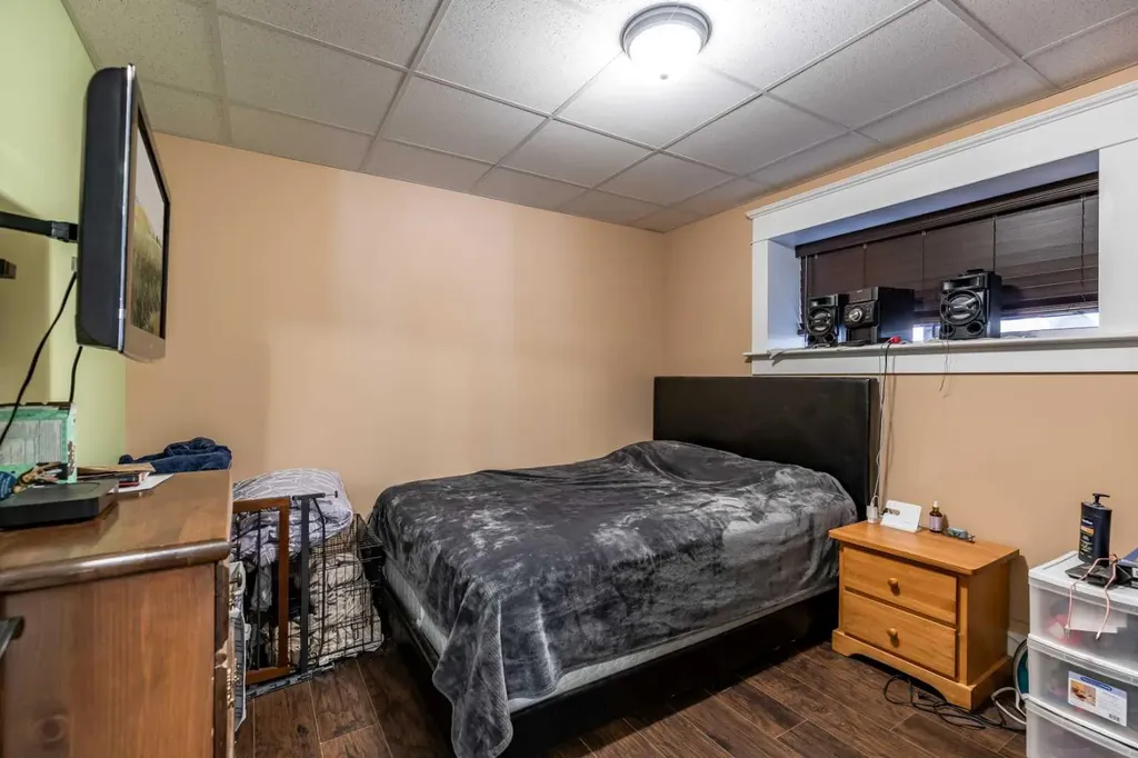 1061 Ross Street SE Medicine Hat AB T1A 0Y2