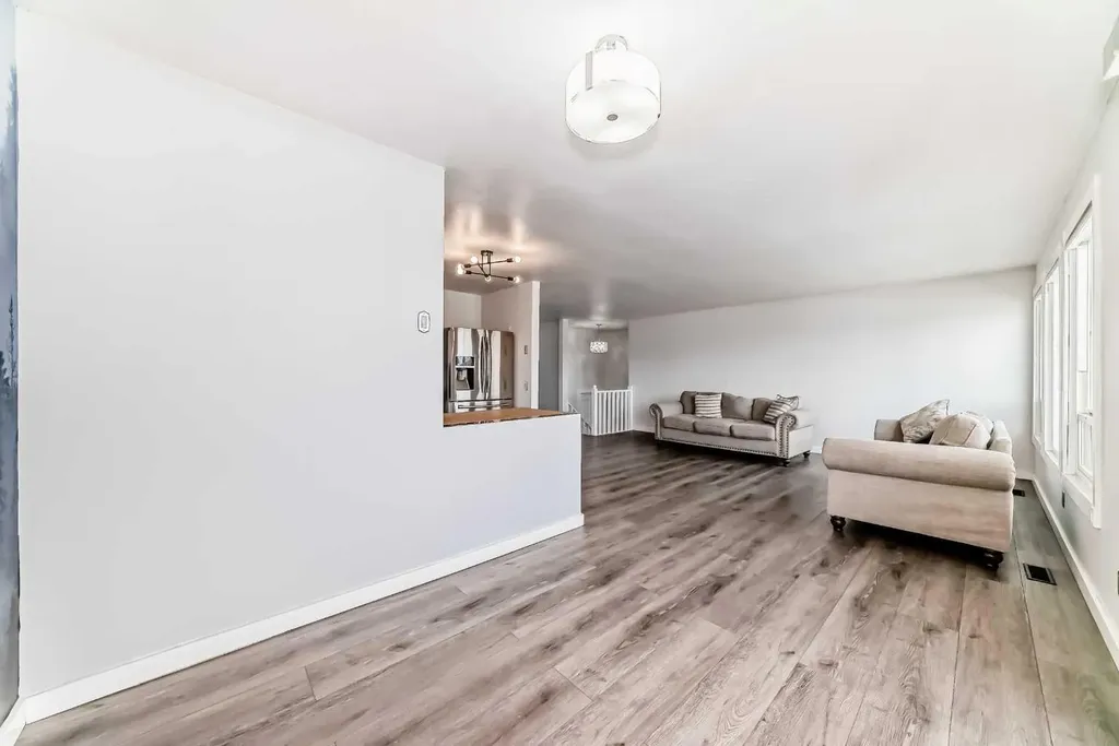 6824 Temple Drive NE Calgary AB T1Y4X8