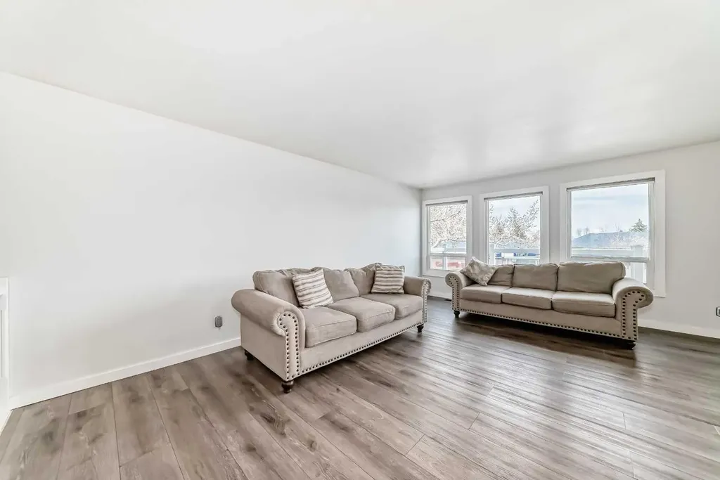 6824 Temple Drive NE Calgary AB T1Y4X8