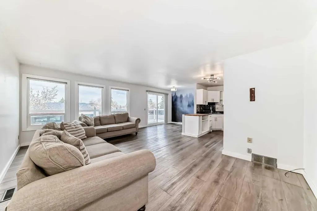 6824 Temple Drive NE Calgary AB T1Y4X8