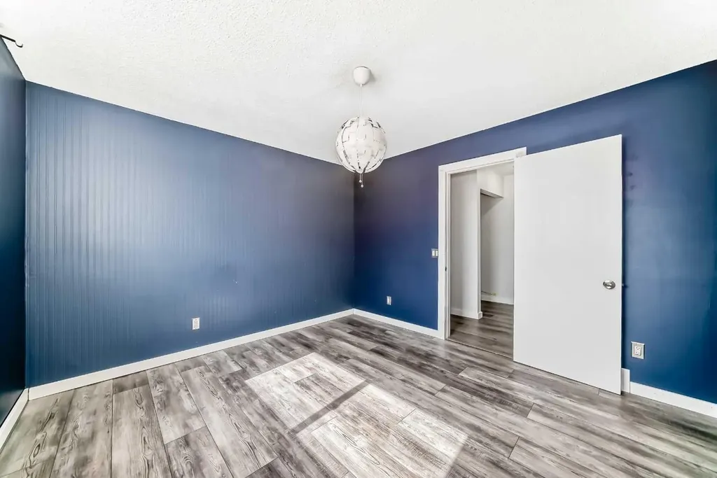 6824 Temple Drive NE Calgary AB T1Y4X8