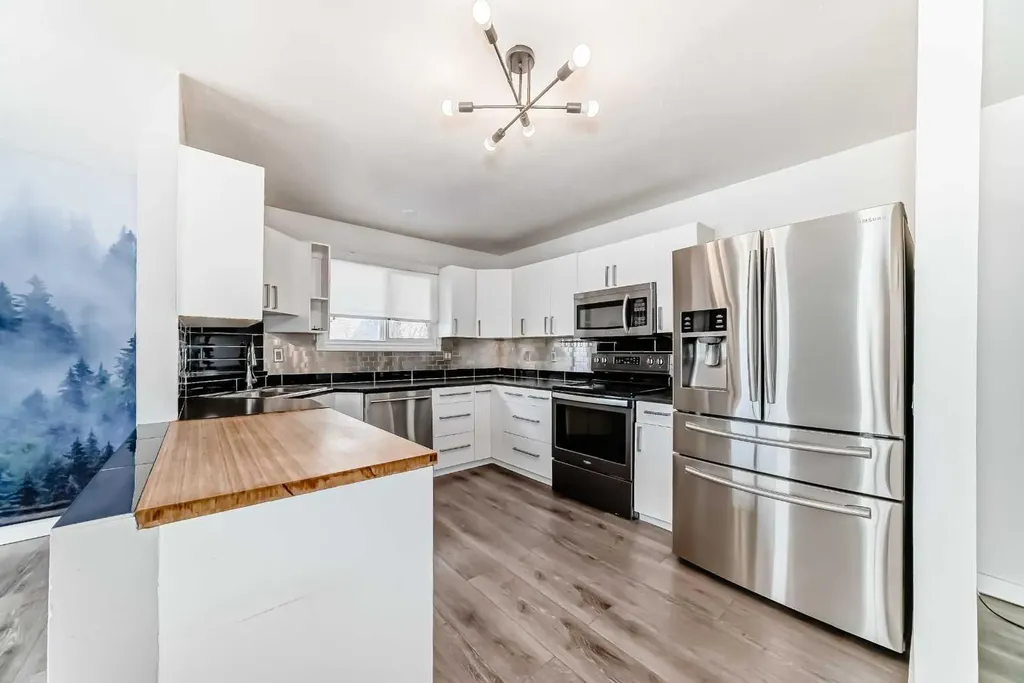 6824 Temple Drive NE Calgary AB T1Y4X8