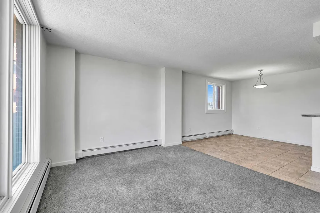 429 14 Street NW Calgary AB T2N 2A3