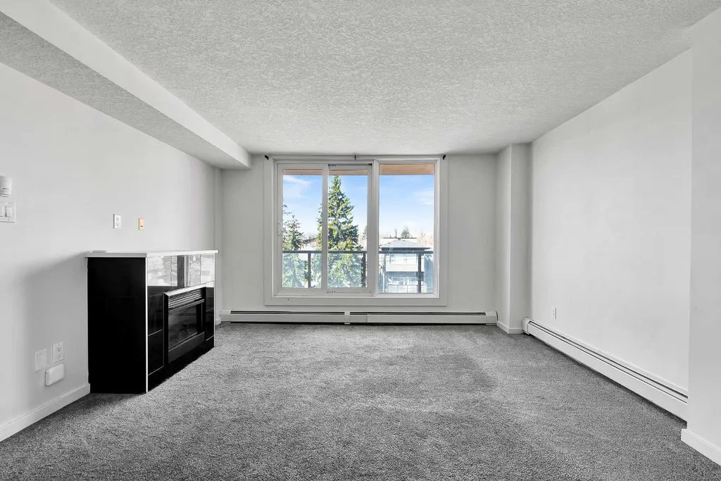 429 14 Street NW Calgary AB T2N 2A3