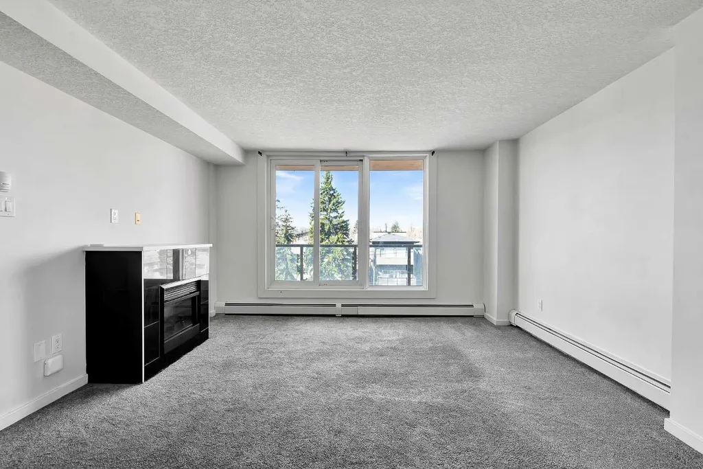 429 14 Street NW Calgary AB T2N 2A3