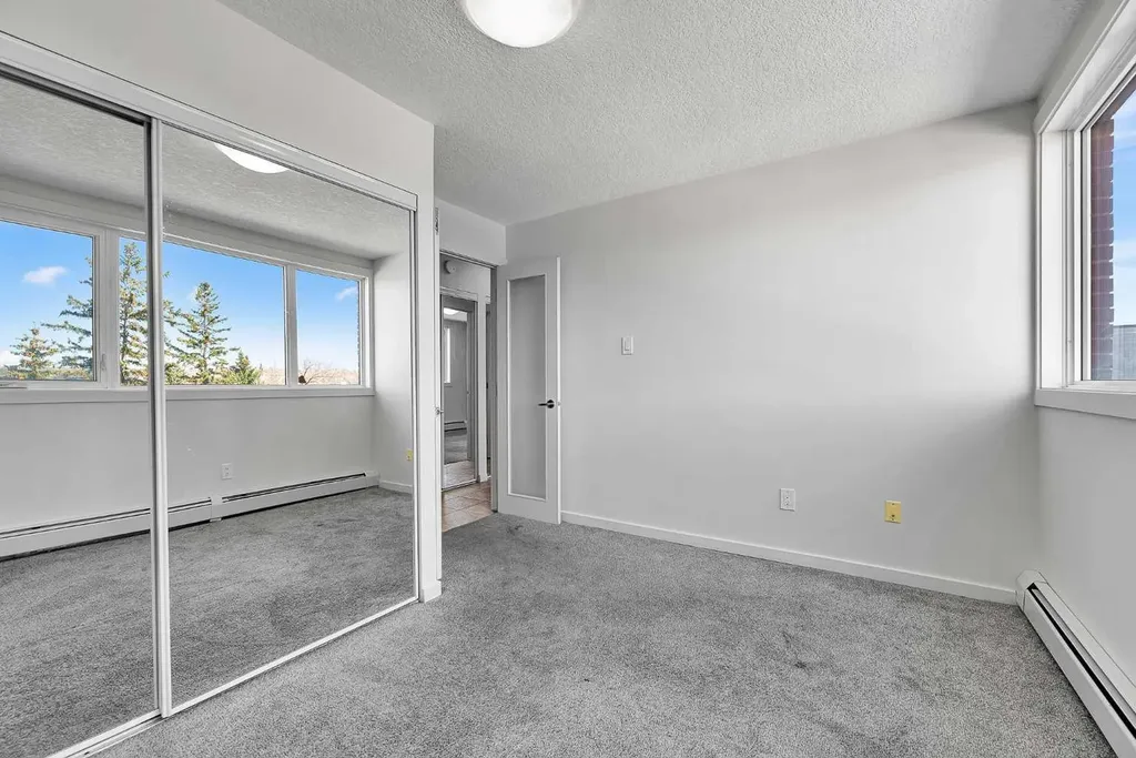 429 14 Street NW Calgary AB T2N 2A3