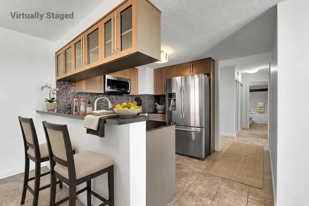 429 14 Street NW Calgary AB T2N 2A3