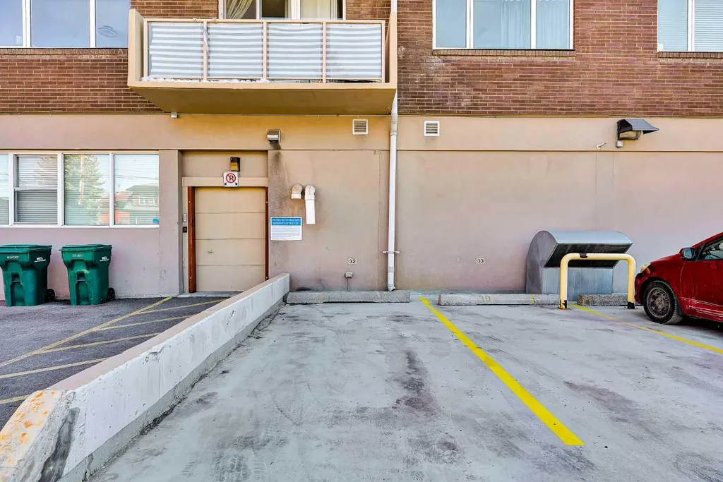 429 14 Street NW Calgary AB T2N 2A3