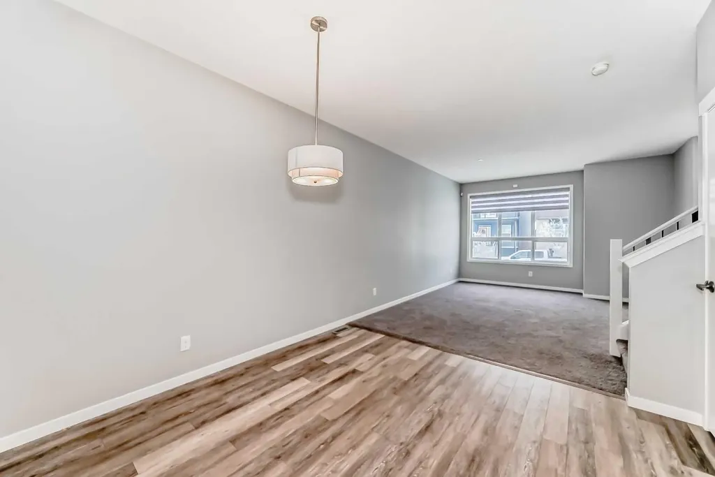 148 Howse Avenue NE Calgary AB T3P 0W1