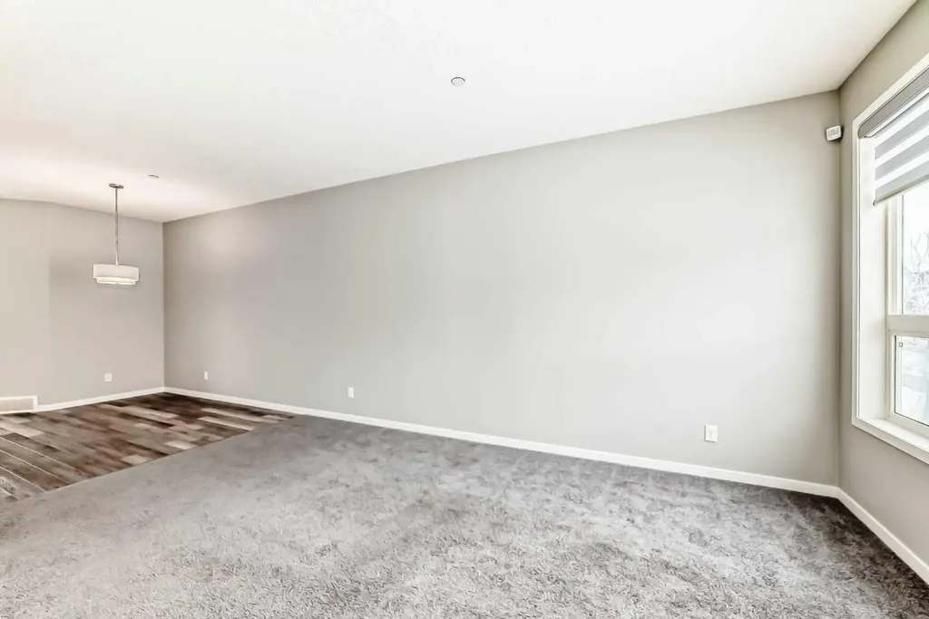 148 Howse Avenue NE Calgary AB T3P 0W1