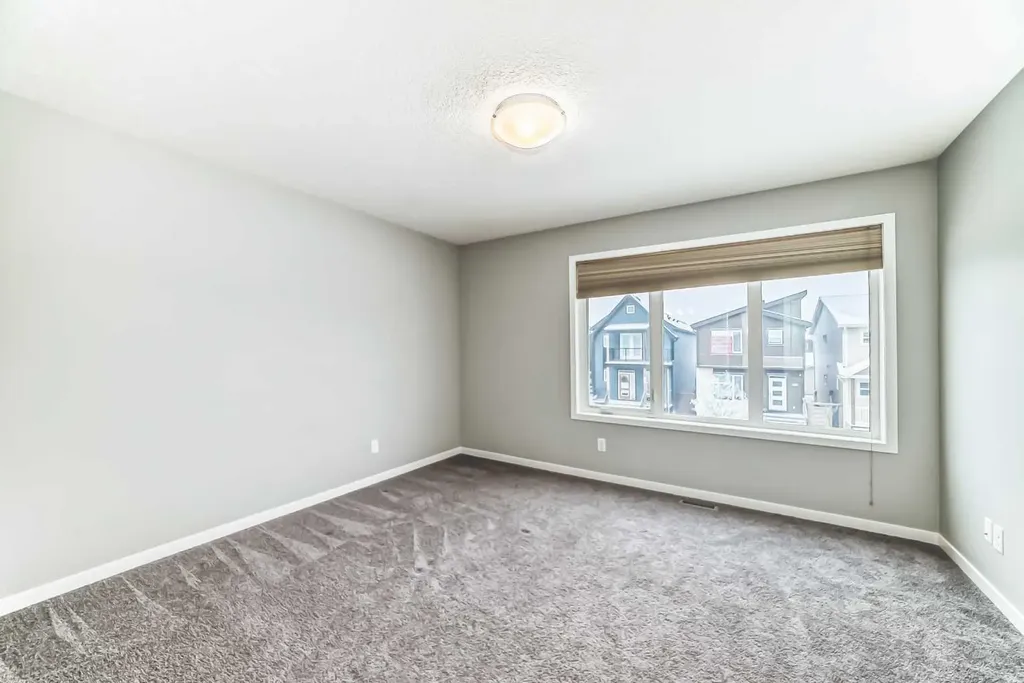 148 Howse Avenue NE Calgary AB T3P 0W1