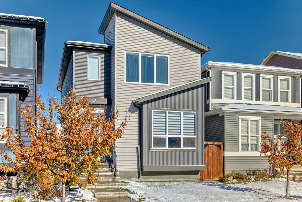 148 Howse Avenue NE Calgary AB T3P 0W1