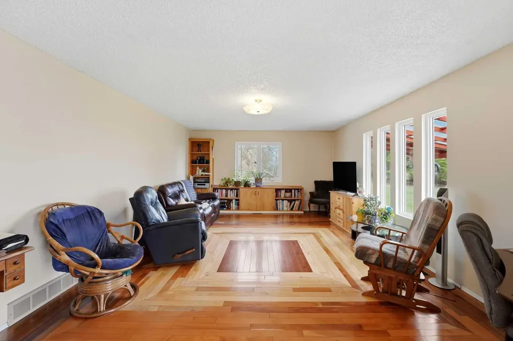 2-431014 Range Road 250 Rural Ponoka County AB T4J 1R1