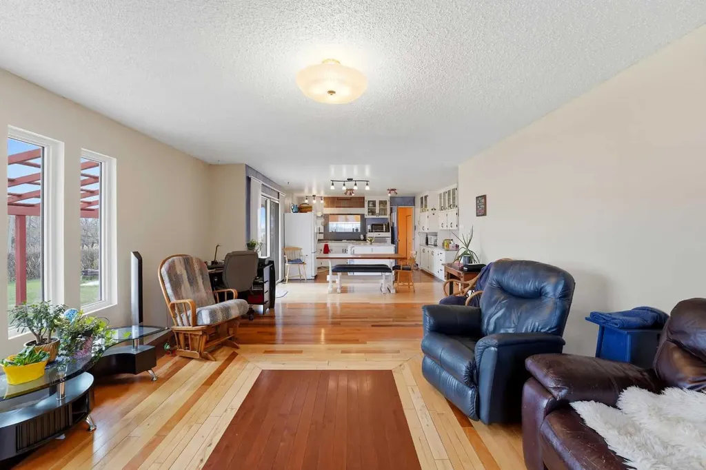 2-431014 Range Road 250 Rural Ponoka County AB T4J 1R1