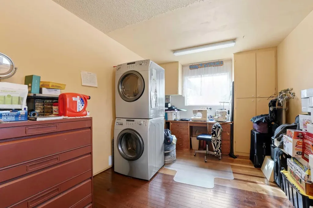 2-431014 Range Road 250 Rural Ponoka County AB T4J 1R1