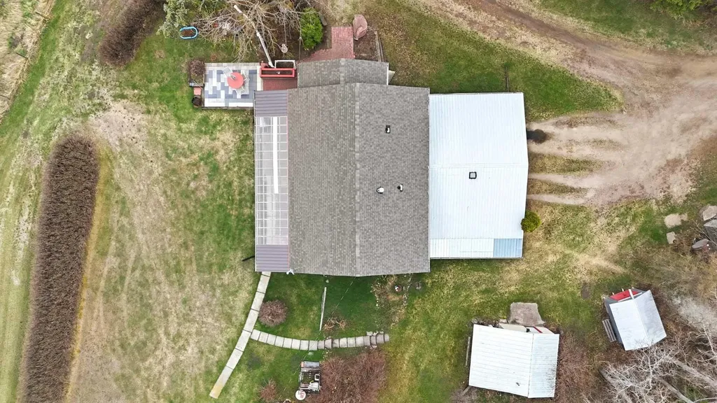2-431014 Range Road 250 Rural Ponoka County AB T4J 1R1