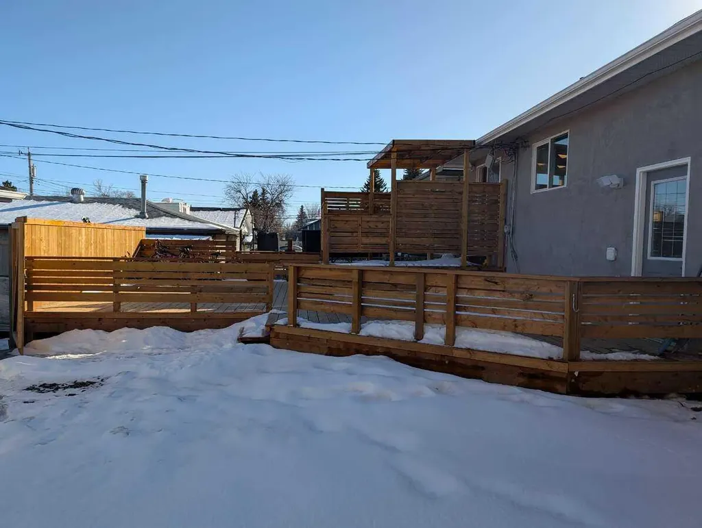 1106 39 Street SE Calgary AB T2A 1E4