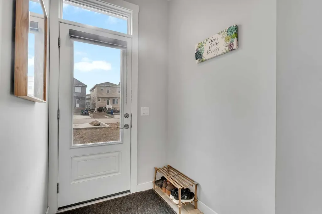 521 Chinook Winds Gardens SW Airdrie AB T4B 5J6