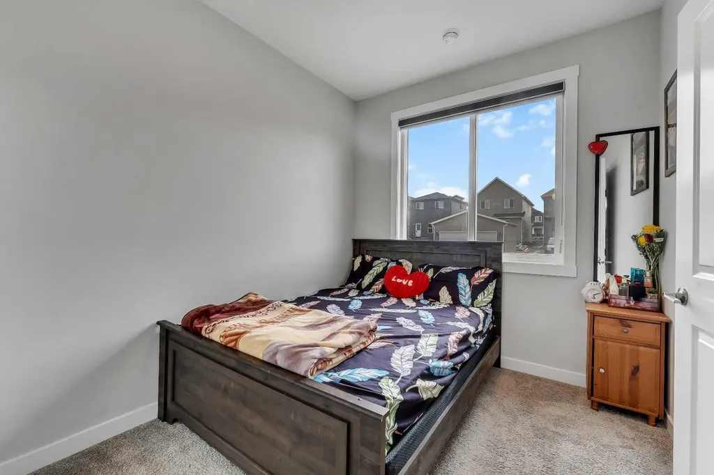 521 Chinook Winds Gardens SW Airdrie AB T4B 5J6