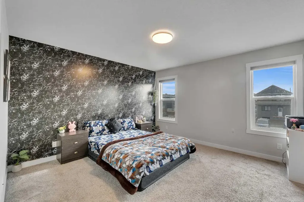 521 Chinook Winds Gardens SW Airdrie AB T4B 5J6