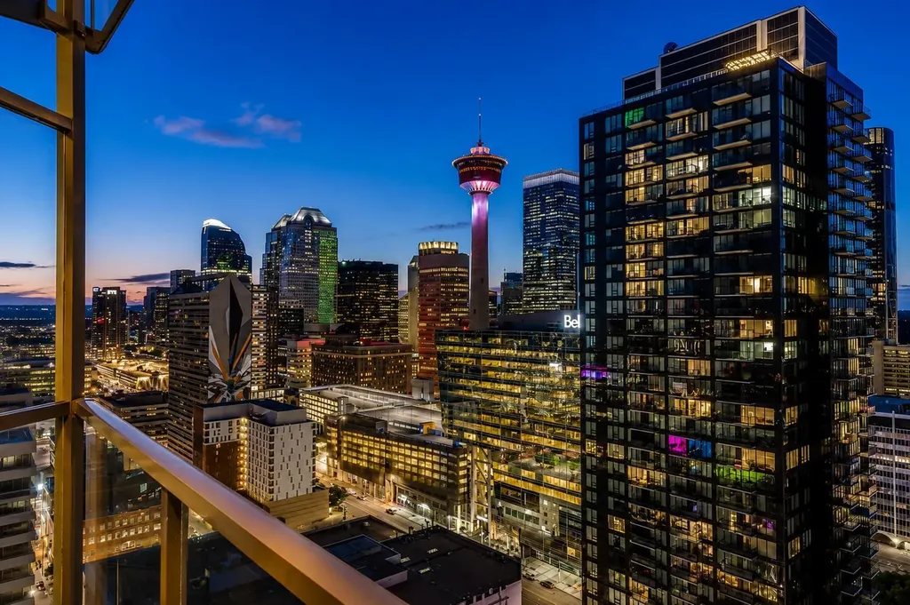 225 11 Avenue SE Calgary AB T2G 0G3