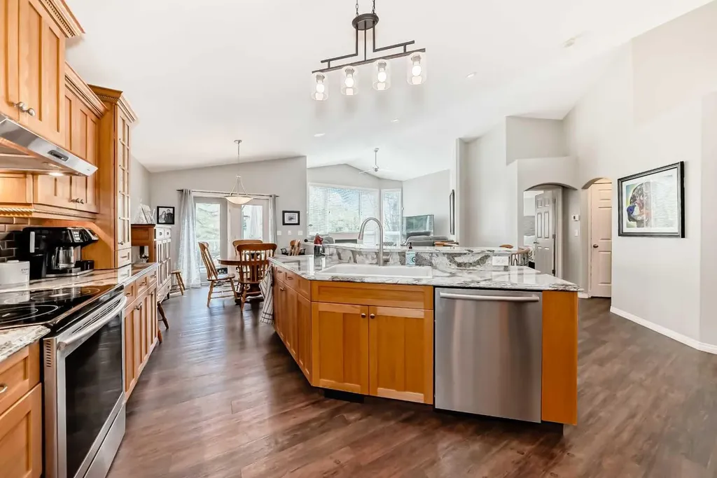 70 Abraham Close Red Deer AB T4R3A9