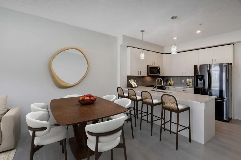 214 Sherwood Square NW Calgary AB T3R 1T6