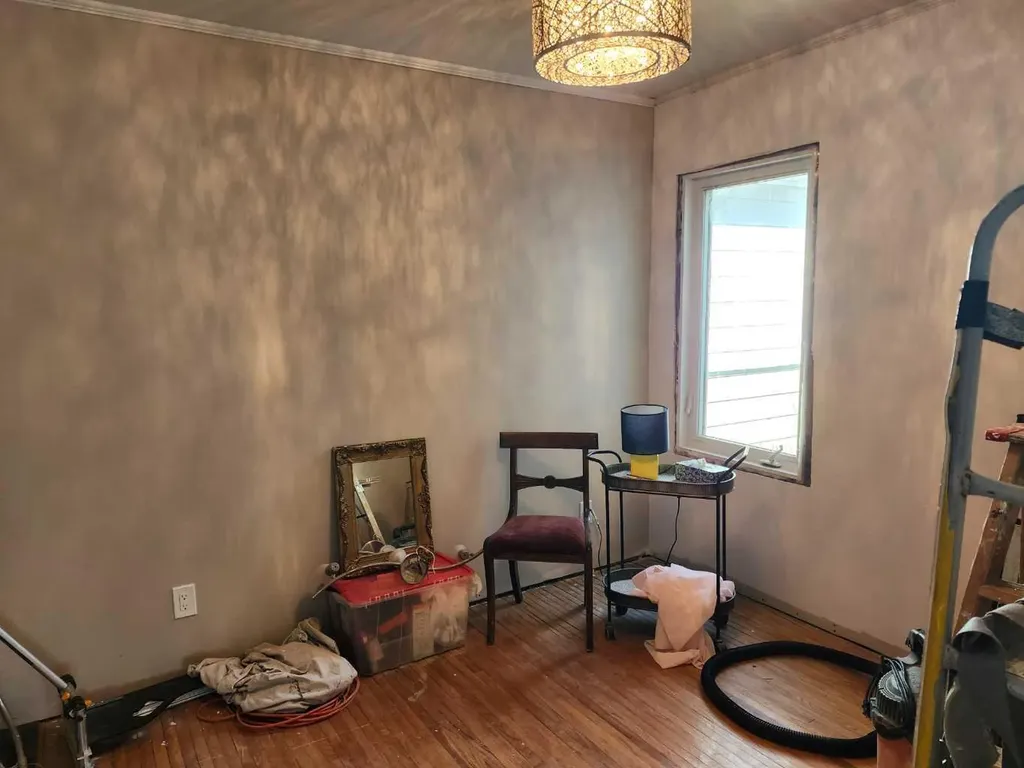 148 3 Street W Drumheller AB T0J0Y3