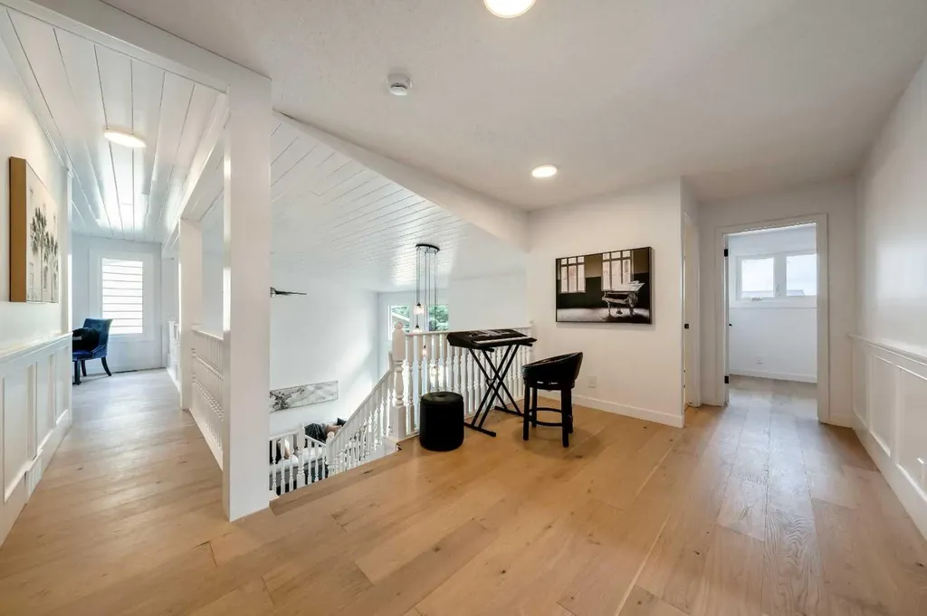40 Edforth Road NW Calgary AB T3A 3V7