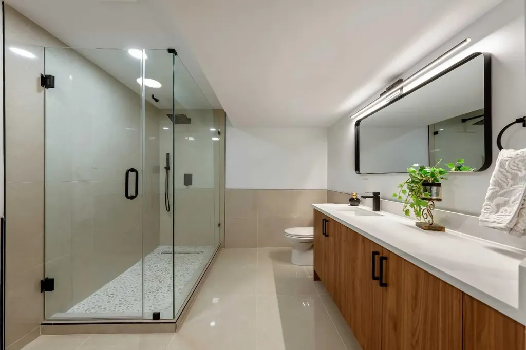 40 Edforth Road NW Calgary AB T3A 3V7