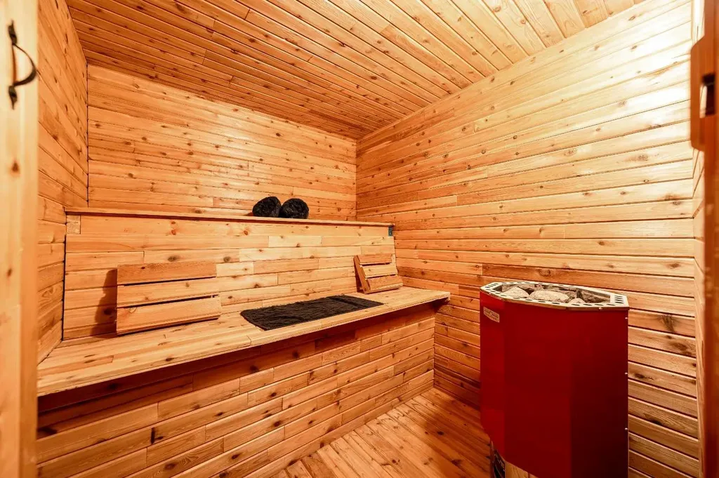40 Edforth Road NW Calgary AB T3A 3V7