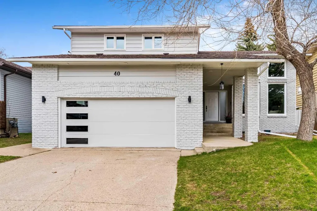 40 Edforth Road NW Calgary AB T3A 3V7
