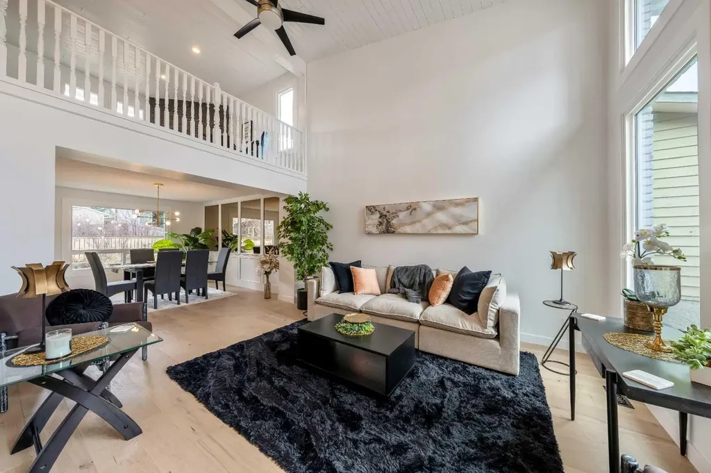 40 Edforth Road NW Calgary AB T3A 3V7
