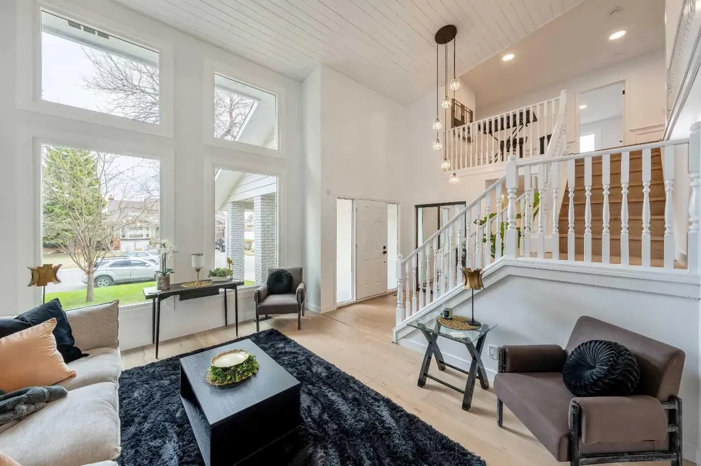 40 Edforth Road NW Calgary AB T3A 3V7