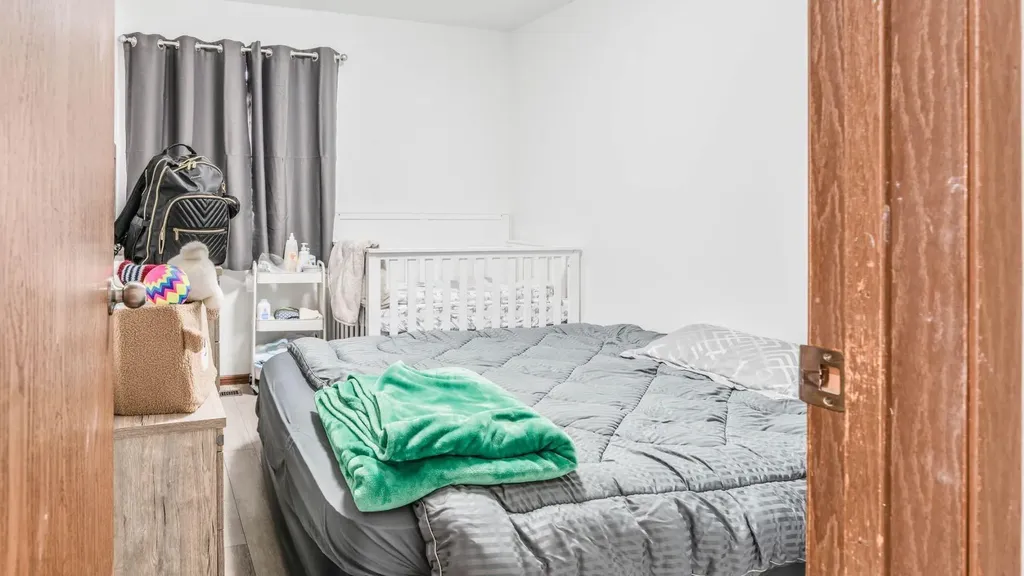 379 Maitland Crescent NE Calgary AB T2A5T6